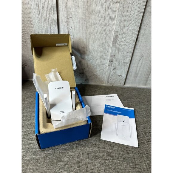 Linksys Boost WiFi Range Extender AC750 - Picture 6 of 6